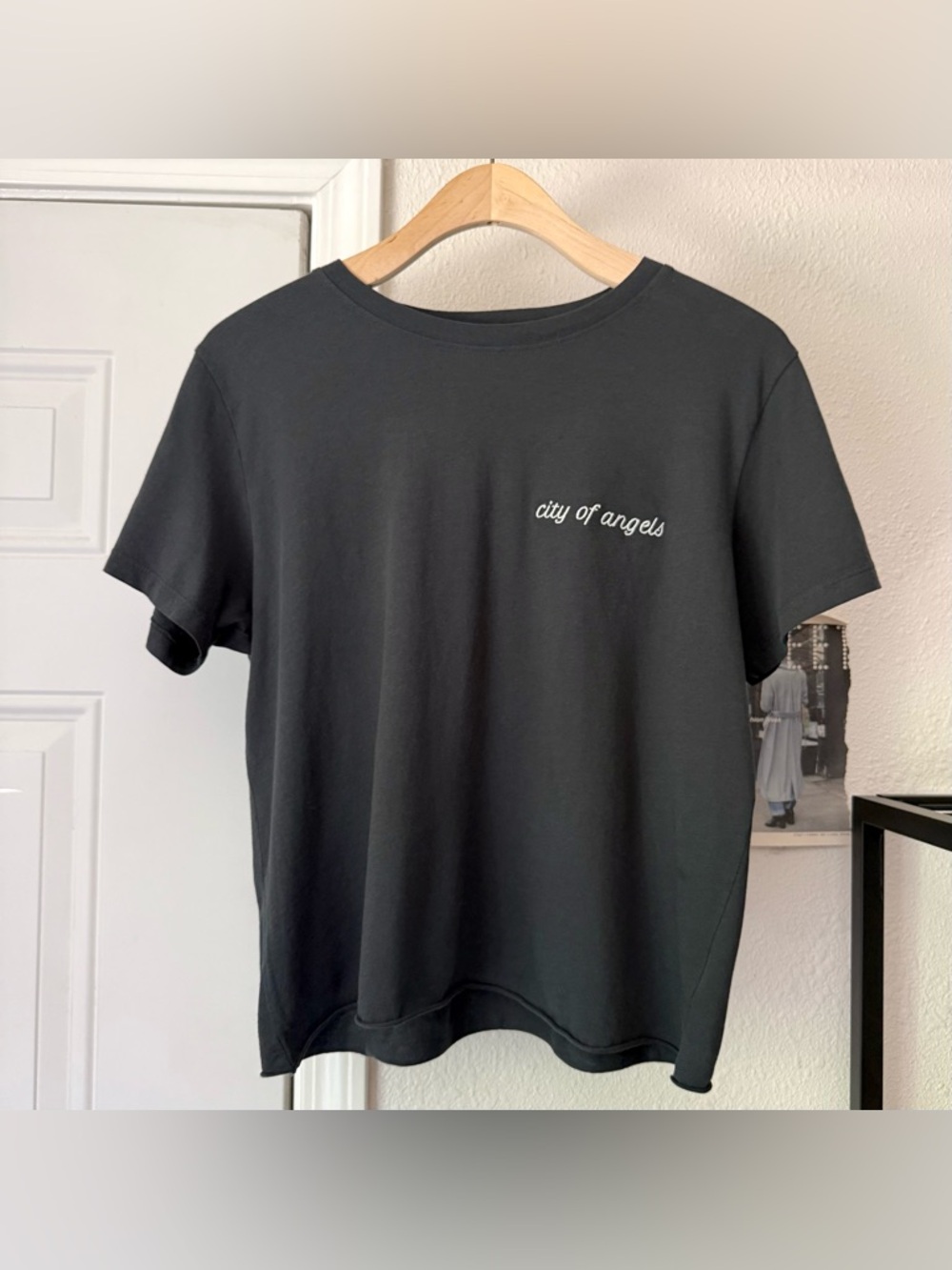 MAISON WHEAT black Los Angeles crew neck boxy cropped crew neck‎ tee t-shirt